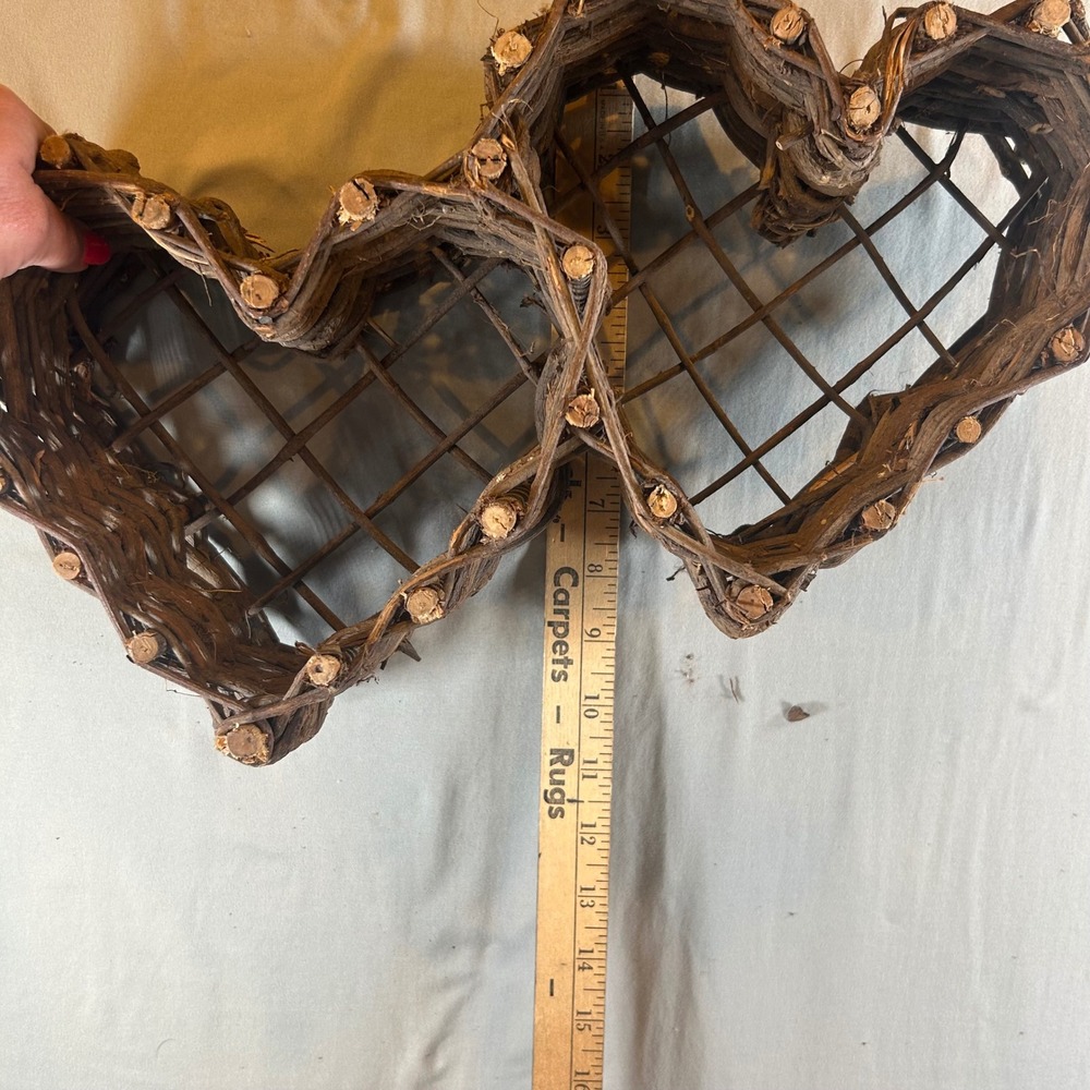 Rustic Double Heart Grapevine Basket Woven Wood Interlocking Hearts Decor 15in - Picture 7 of 7